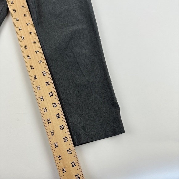Under Armour Leggings Womens Gray Crop Length - Picture 8 of 9